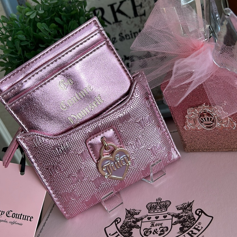 New Juicy Couture metallic blush wallet with pull out card case - Picture 16 of 16